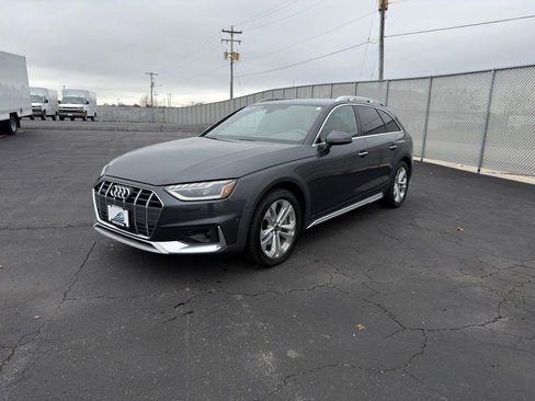 Used 2023 Audi A4 2.0T allroad Prestige image 3