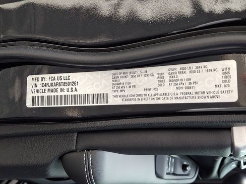 New 2026 Jeep Grand Cherokee L 4WD image 18