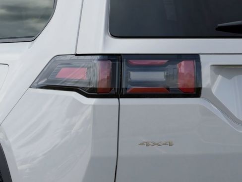 New 2026 Jeep Cherokee Laredo AWD/4WD image 9