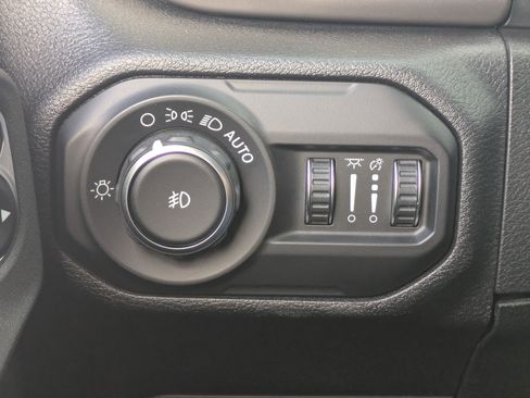 Used 2020 Jeep Wrangler Unlimited Sport S image 18