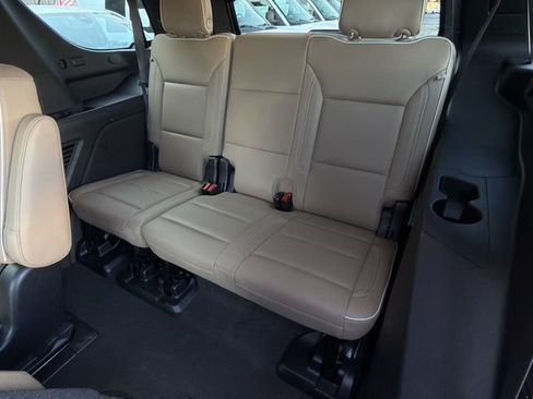 Used 2021 Chevrolet Tahoe Premier w/ Texas Edition AWD/4WD image 33