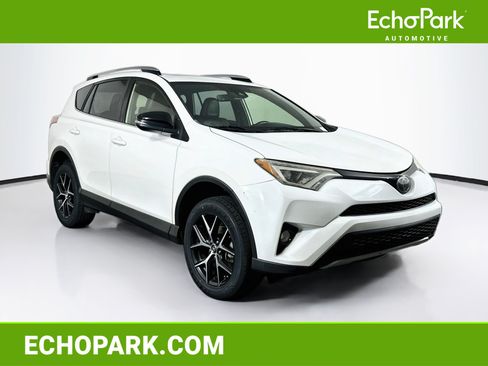 Used 2018 Toyota RAV4 SE w/ Power Extra Value Package FWD image 1
