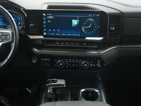 Used 2023 Chevrolet Silverado 1500 RST image 17