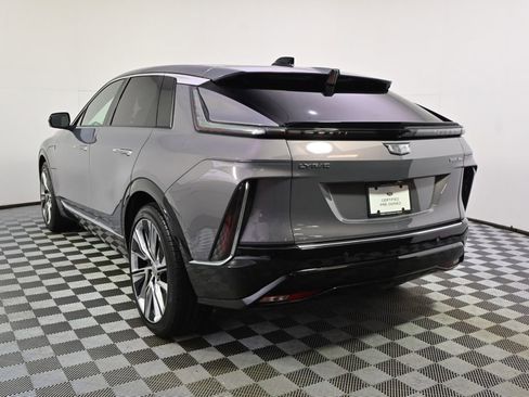 Certified 2025 Cadillac Lyriq Luxury w/ LPO, Floor Liner Package image 4