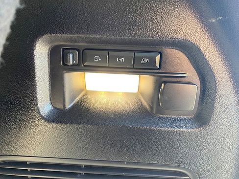 Certified 2021 Ford Explorer Limited w/ Equipment Group 301A image 12