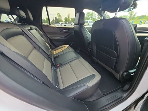 Used 2025 Chevrolet Equinox LT w/ Convenience Package II AWD/4WD image 17