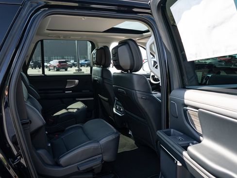 New 2027 Ford Expedition Max Platinum w/ Driver's Package AWD/4WD image 38