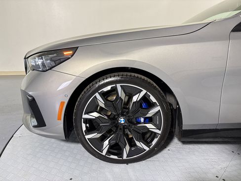 New 2026 BMW 540i xDrive w/ Executive Package AWD/4WD image 11