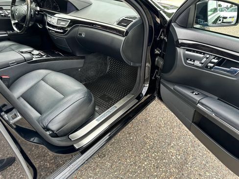 Used 2013 Mercedes-Benz S 550 4MATIC image 19