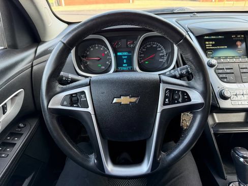 Used 2017 Chevrolet Equinox LT w/ Convenience Package AWD/4WD image 18