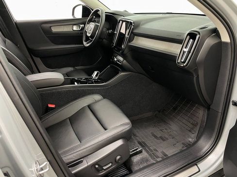 Used 2026 Volvo XC40 B5 Plus w/ Protection Package Premier image 39