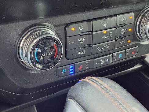 Used 2020 Ford F150 Platinum w/ Equipment Group 701A Luxury AWD/4WD image 5
