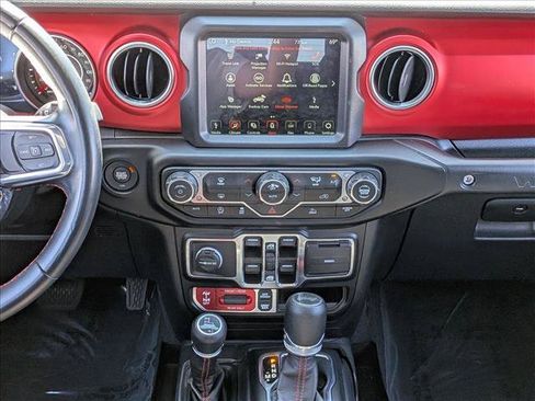 Used 2022 Jeep Wrangler Unlimited Rubicon AWD/4WD image 12
