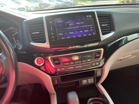 Used 2018 Honda Ridgeline RTL-E image 29