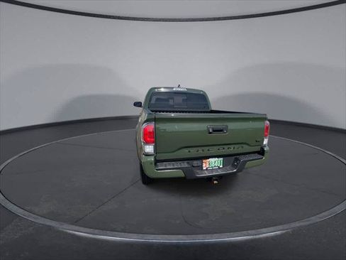 Certified 2021 Toyota Tacoma TRD Off-Road w/ TRD Premium Off Road Package AWD/4WD image 7