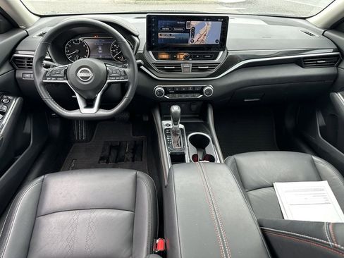 Certified 2024 Nissan Altima 2.5 SR w/ SR Premium Package FWD image 13