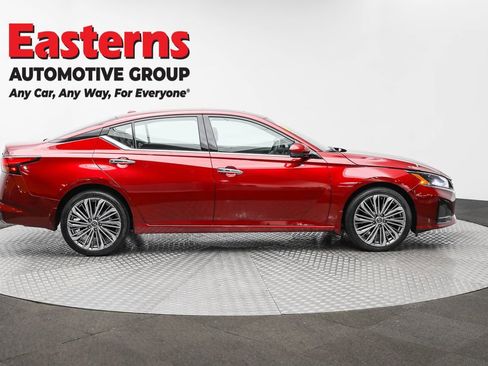 Used 2023 Nissan Altima 2.5 SL image 4