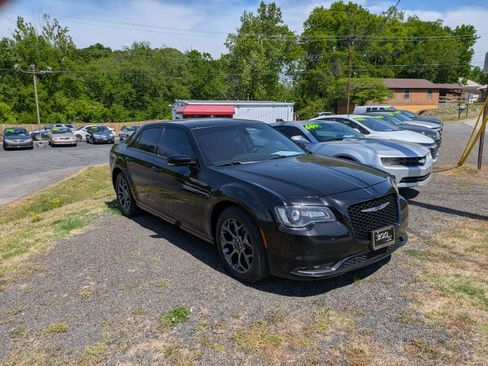 Used 2015 Chrysler 300 S w/ 300S Premium Group AWD/4WD image 6