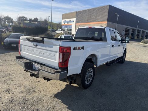 Used 2022 Ford F250 XLT image 5