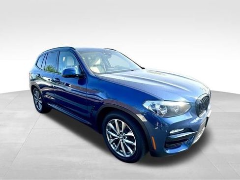 Used 2018 BMW X3 xDrive30i w/ Driving Assistance Package image 11