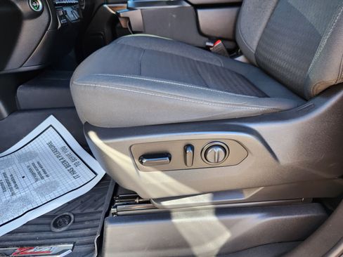 Used 2021 Chevrolet Silverado 1500 LT image 10