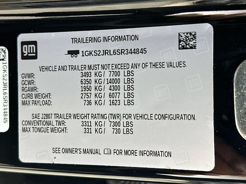 Used 2025 GMC Yukon XL Denali AWD/4WD image 34