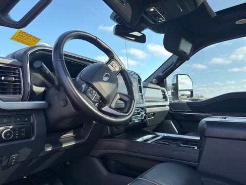 Used 2024 Ford F250 Platinum image 24