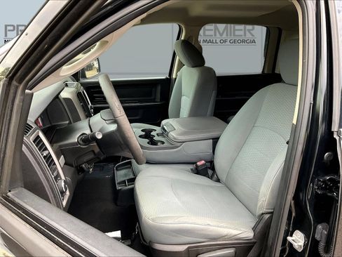 Used 2019 RAM 1500 Tradesman w/ Tradesman SXT Package RWD image 23