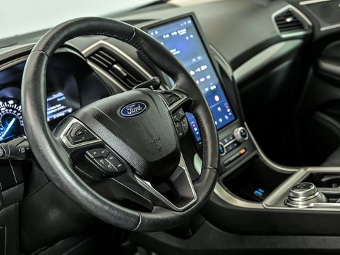 Used 2023 Ford Edge SEL w/ Convenience Package AWD/4WD image 16