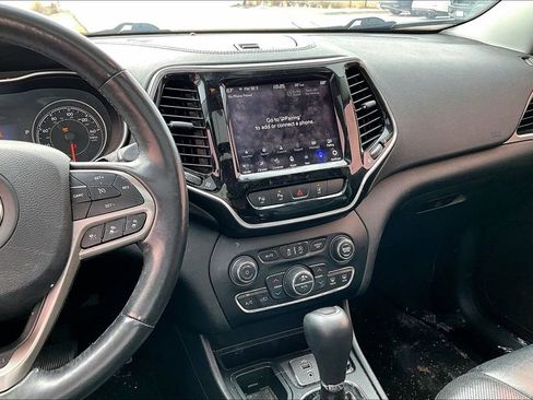 Used 2019 Jeep Cherokee Limited w/ Technology Group image 8