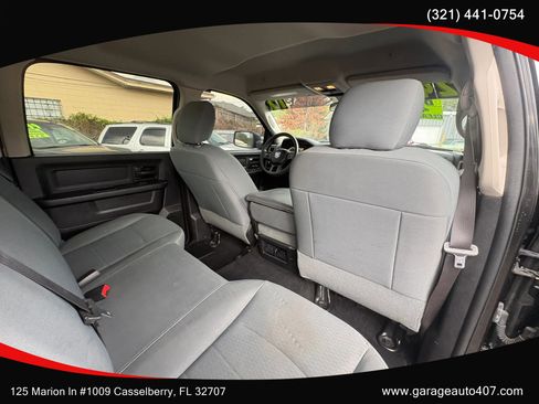 Used 2017 RAM 2500 Tradesman w/ Chrome Appearance Group AWD/4WD image 37