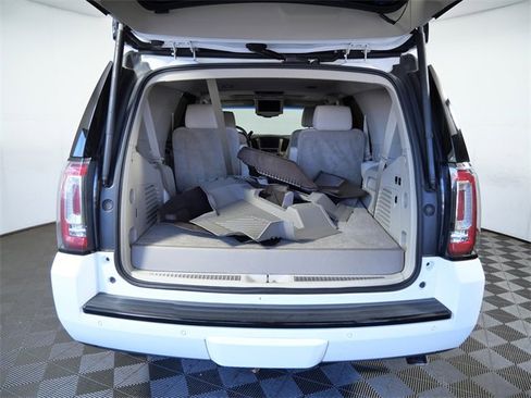 Used 2015 GMC Yukon Denali w/ Touring Package image 10