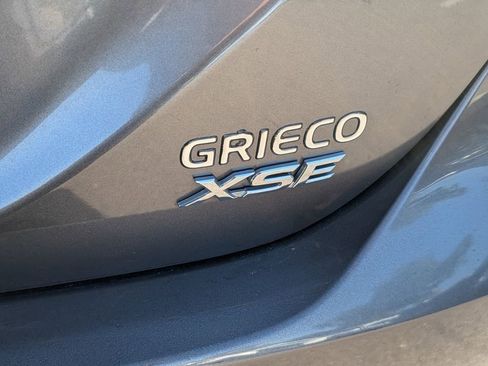 Used 2022 Toyota Camry XSE image 15