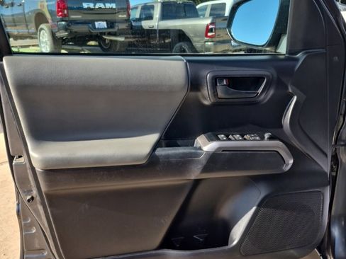 Used 2021 Toyota Tacoma 2WD Double Cab image 13