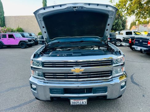 Used 2015 Chevrolet Silverado 2500 LT w/ LT Fleet Convenience Package AWD/4WD image 9