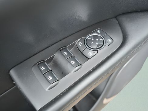 Used 2023 Lincoln Nautilus Reserve AWD/4WD image 24
