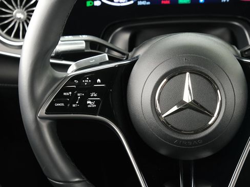 Used 2023 Mercedes-Benz EQS 580 4MATIC Sedan image 14