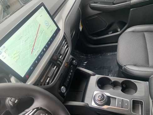 New 2025 Ford Escape SE w/ Class II Trailer Tow Package image 21