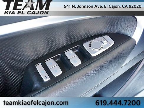 Used 2021 Genesis G70 3.3T RWD image 26