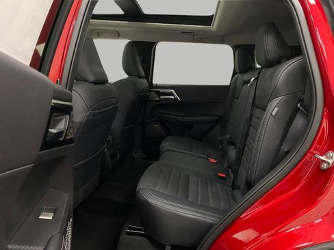 New 2026 Mitsubishi Outlander AWD image 31
