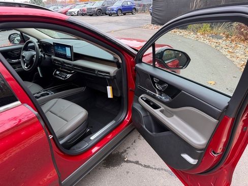 New 2026 Lincoln Corsair Grand Touring image 11