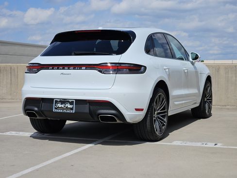 Used 2026 Porsche Macan image 8