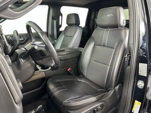 Used 2019 Chevrolet Silverado 1500 High Country w/ High Country Premium Package AWD/4WD image 12