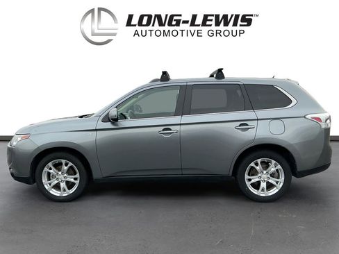 Used 2014 Mitsubishi Outlander GT image 2