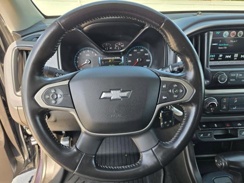 Used 2018 Chevrolet Colorado Z71 w/ Centennial Edition image 18