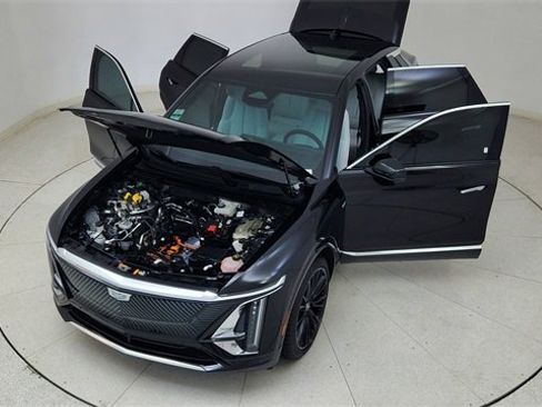 Used 2025 Cadillac Lyriq Luxury image 85