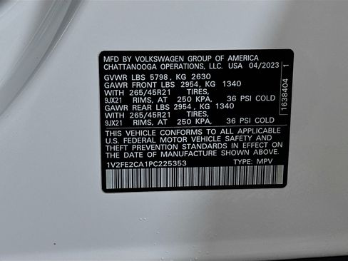 Used 2023 Volkswagen Atlas Cross Sport SEL Premium R-Line AWD/4WD image 33