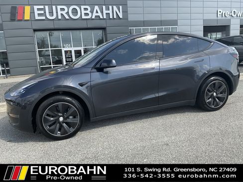 Used 2024 Tesla Model Y Long Range image 26