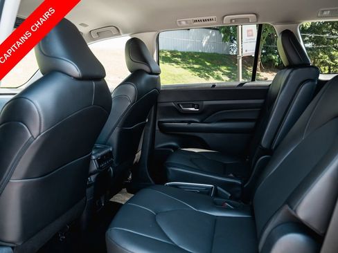 Certified 2025 Toyota Grand Highlander FWD image 25
