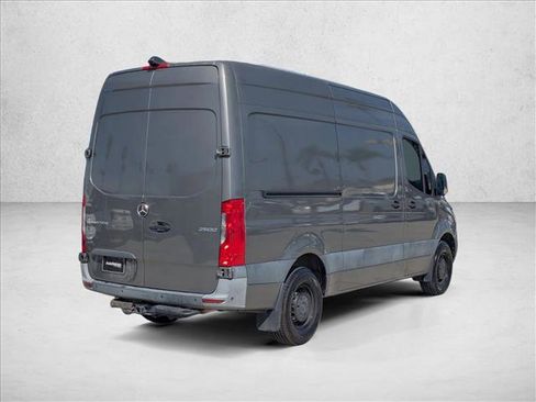 Used 2020 Mercedes-Benz Sprinter 2500 image 5